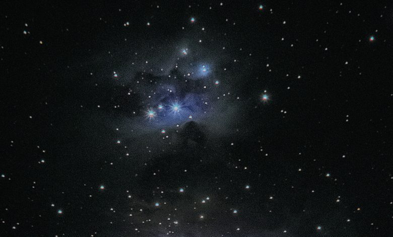 A photo of a starry sky that can be consolation for breakups